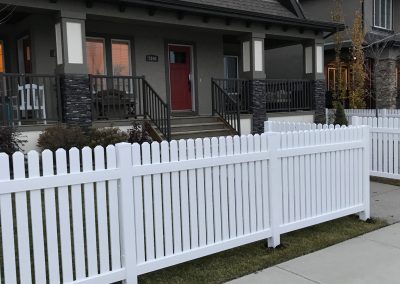 DLR Vinyl Fence 4 foot white picket fence