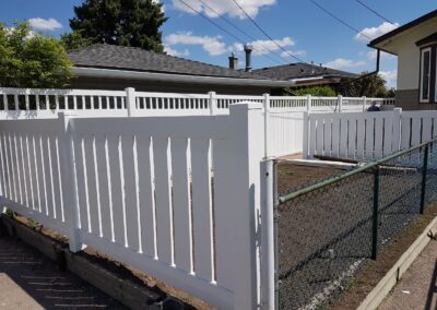 DLR Vinyl Fence - Semi Private Fence