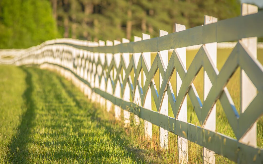 Upgrade Your Curb Appeal with Our Custom Fence Supplies